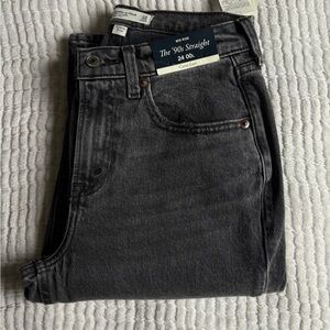 Abercrombie & Fitch The‘90s Straight Mid Rise Jeans